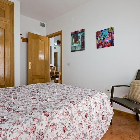 Relaxing Beach Apartment In Fuengirola Parking ภายนอก รูปภาพ