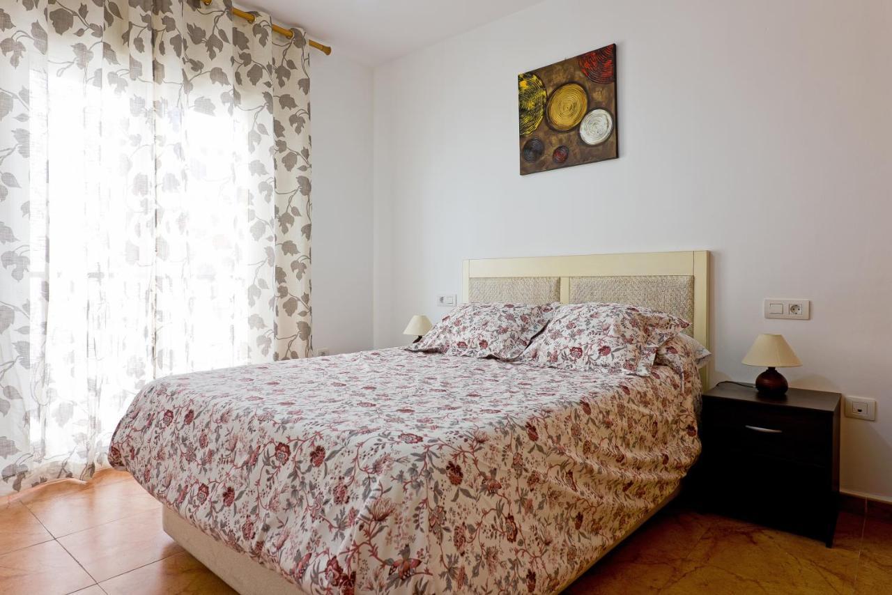 Relaxing Beach Apartment In Fuengirola Parking ภายนอก รูปภาพ