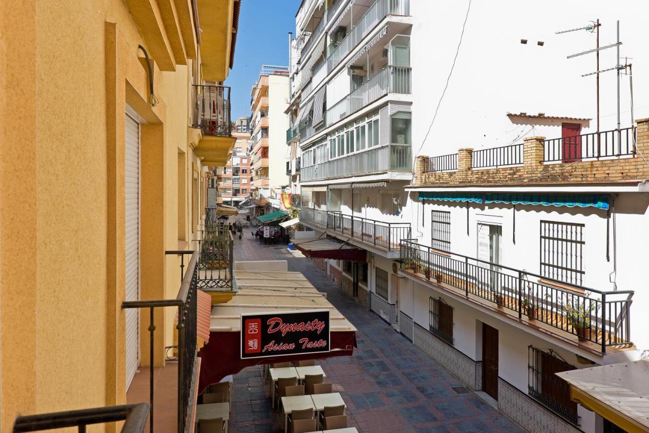 Relaxing Beach Apartment In Fuengirola Parking ภายนอก รูปภาพ