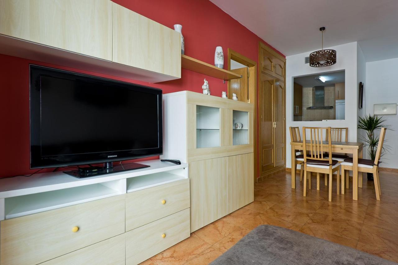 Relaxing Beach Apartment In Fuengirola Parking ภายนอก รูปภาพ